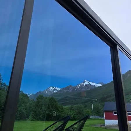 Grotdalstind, Rekkedal Gjestegard - * Sæbø