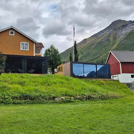 Grotdalstind, Rekkedal Gjestegard -